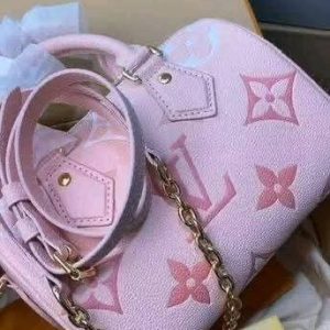 Women’s Handbags Liquidation Pallet