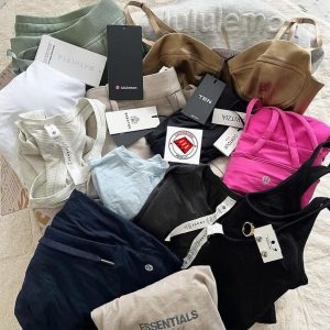 lululemon clothing pallet – 300 pieces – original & authentic